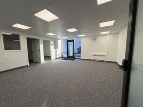 2215 Oak Industrial Dr NE, Grand Rapids, MI for lease Interior Photo- Image 1 of 23