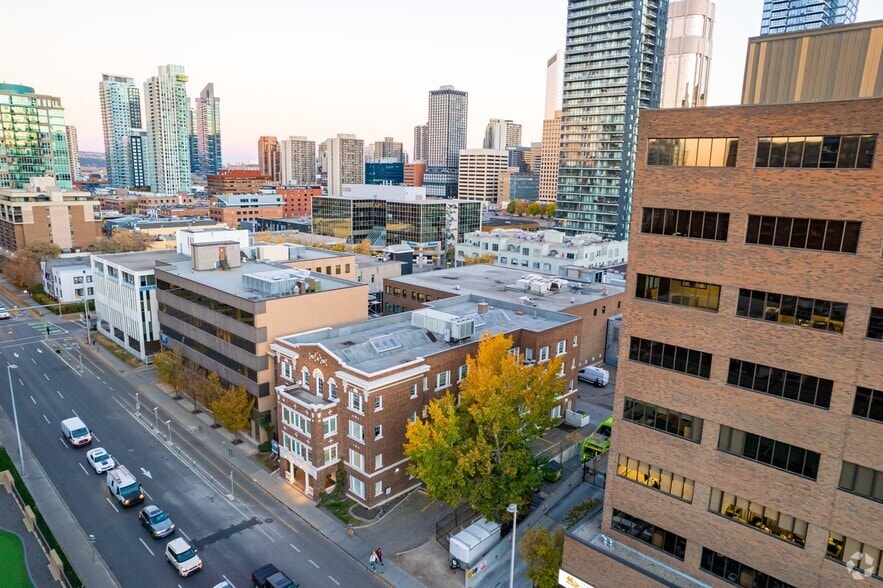 620 12 Ave SW, Calgary, AB for lease - Aerial - Image 2 of 2