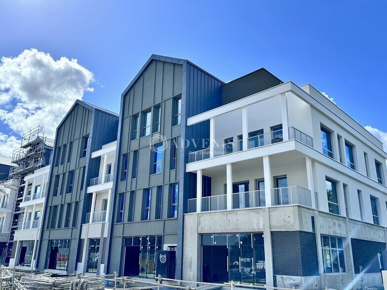Office in Serris for sale - Building Photo - Image 3 of 8