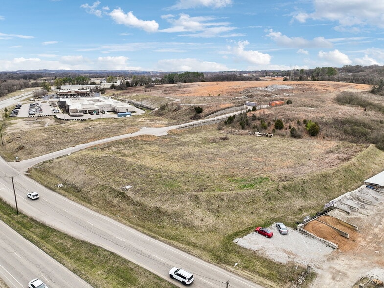 N James Campbell Boulevard Blvd, Columbia, TN for sale - Building Photo - Image 3 of 11