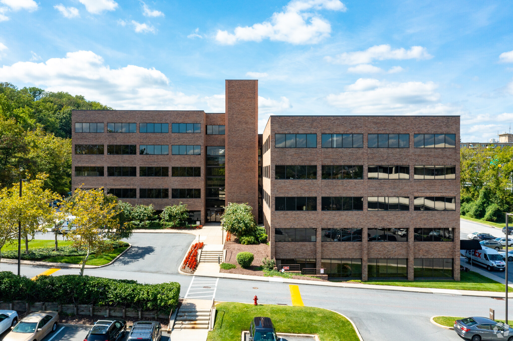 1122 Kenilworth Dr, Towson, MD 21204 - The Exchange | LoopNet