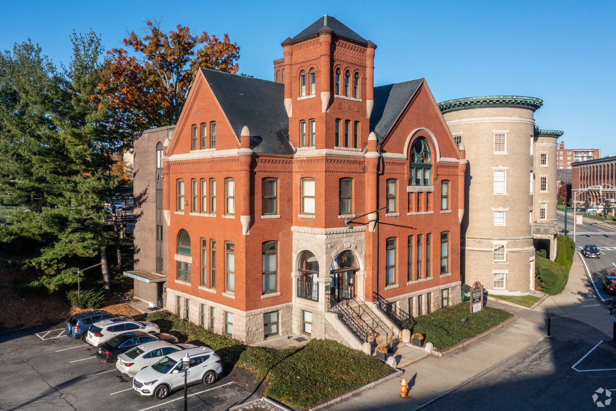 Office in Worcester, MA for sale Primary Photo- Image 1 of 1