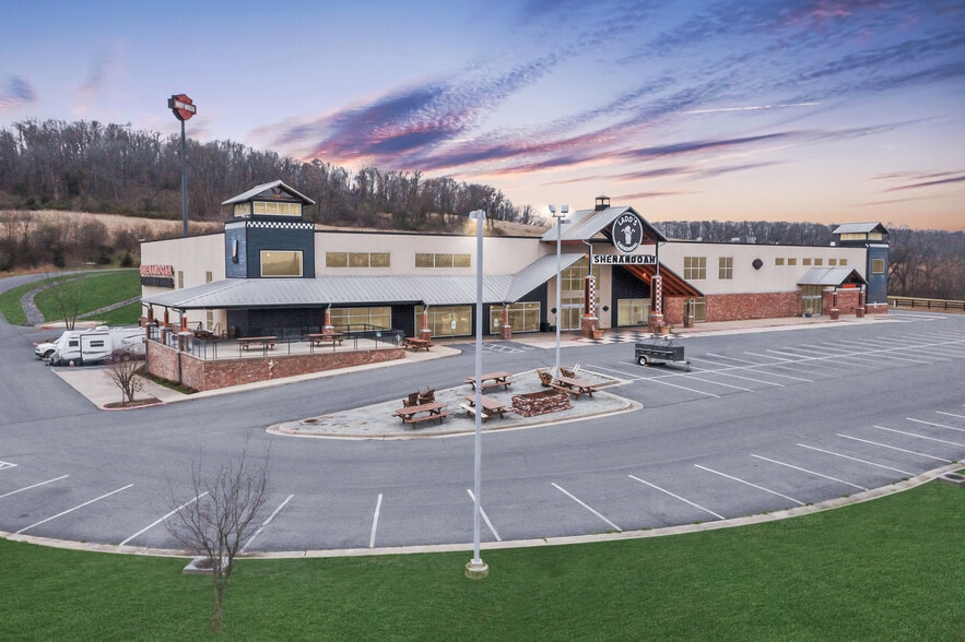 213 Rolling Thunder Ln, Staunton, VA for sale - Building Photo - Image 1 of 1