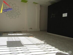 Retail in Segovia, Segovia for lease Interior Photo- Image 1 of 7