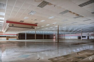 2120 HWY 19 N, Meridian, MS for sale Interior Photo- Image 2 of 5