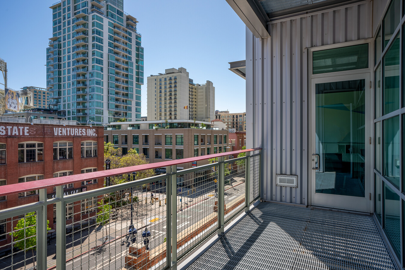 406 9th Ave, San Diego, CA 92101 - Unit 211 - - Interior Photo - Image 2 of 5