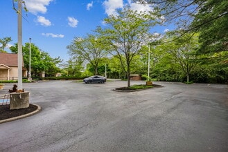48 Corbins Mill Dr, Dublin, OH for lease Building Photo- Image 2 of 8