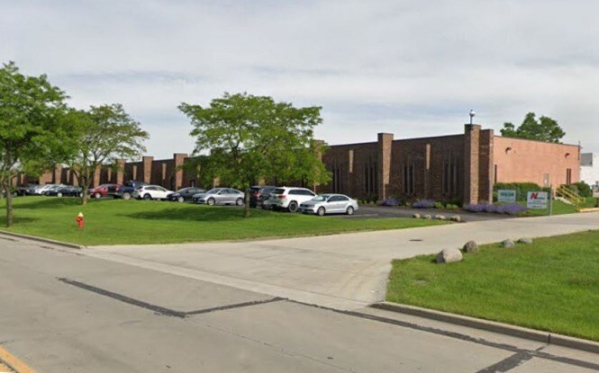 455 W Forest Hill Ave, Oak Creek, WI for sale Building Photo- Image 1 of 1