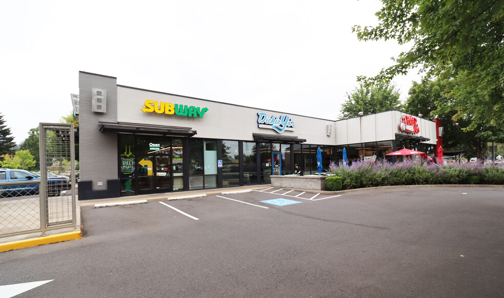 1081 Valley River Way, Eugene, OR for lease - Building Photo - Image 2 of 8