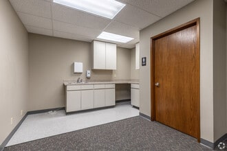 421 E Chestnut Ave, Yakima, WA for lease Interior Photo- Image 1 of 3
