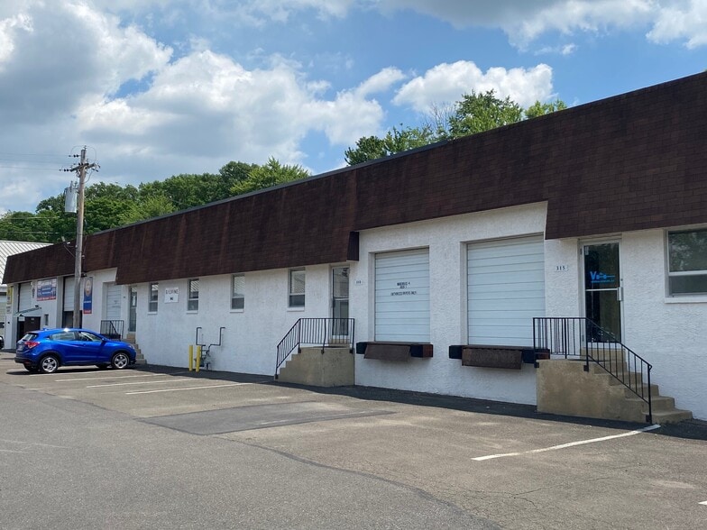 2727 Philmont Ave, Huntingdon Valley, PA for lease - Building Photo - Image 3 of 10