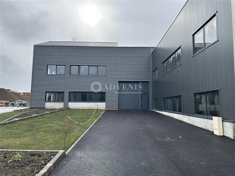 Flex in Tourcoing for sale - Building Photo - Image 2 of 11