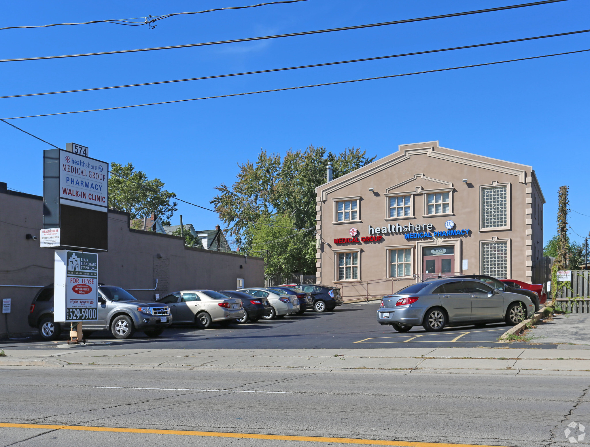 574 Upper James St, Hamilton, ON for sale Primary Photo- Image 1 of 1