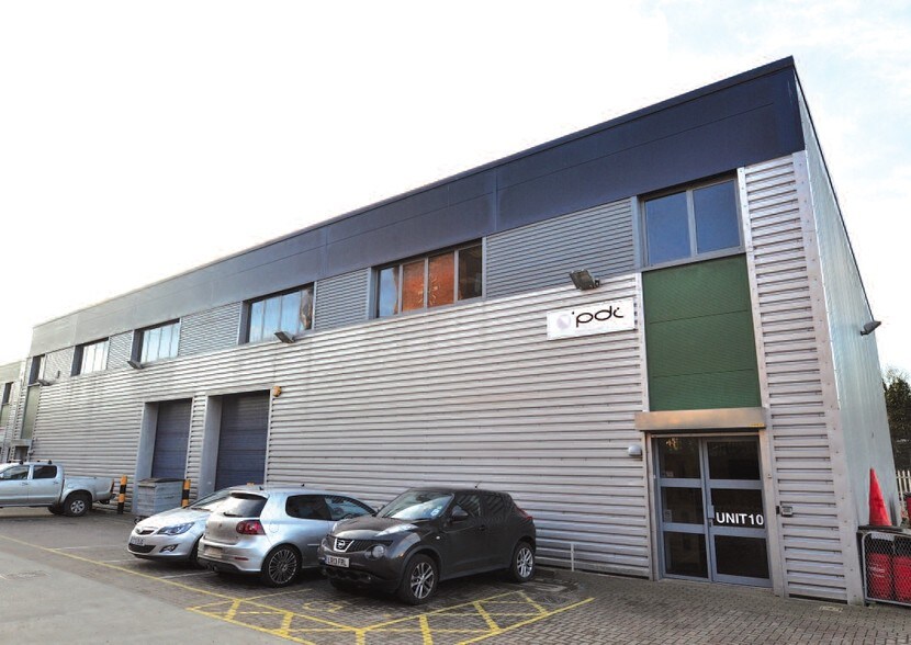 Bristol Way, Slough for lease - Building Photo - Image 2 of 9