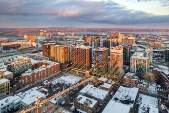 225 Rue Young, Montréal, QC - AERIAL  map view - Image1