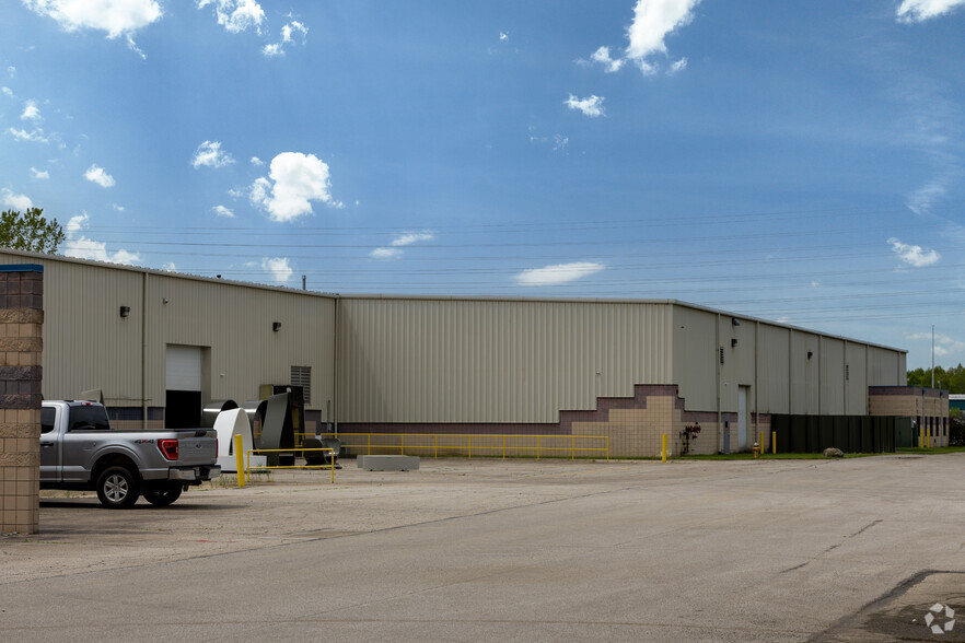 1350 Moore Rd, Avon, OH for lease - Building Photo - Image 3 of 5