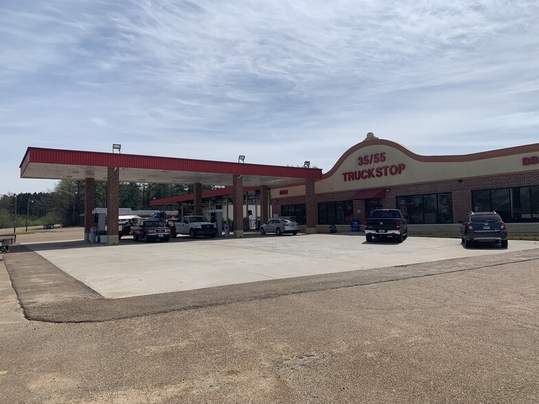 33853 Highway 35, Vaiden, MS 39176