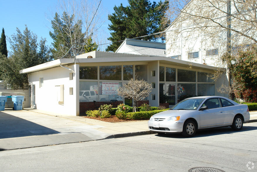 2172 Staunton Ct, Palo Alto, CA for lease - Primary Photo - Image 1 of 4