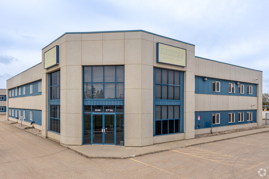 Nisku Campus portfolio of 3 properties for sale on LoopNet.com - Primary Photo - Image 1 of 7