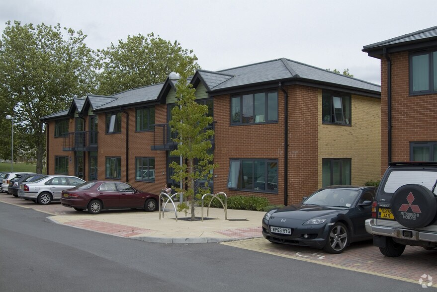 Railton Rd, Guildford, GU2 9JX