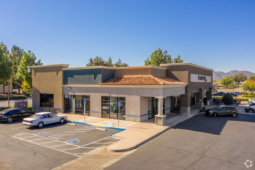 214-294 Town Center Pky, Santee, CA for lease - Building Photo - Image 2 of 33