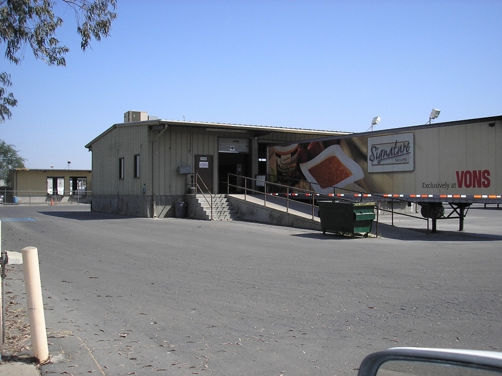 4416 S K St, Tulare, CA for lease Primary Photo- Image 1 of 4