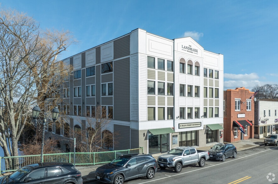 32-34 Main Street Ext, Plymouth, MA for lease - Primary Photo - Image 1 of 37