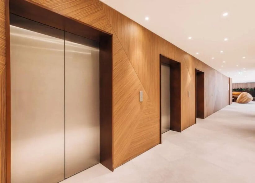 Office in Levallois-Perret for lease - Building Photo - Image 3 of 28