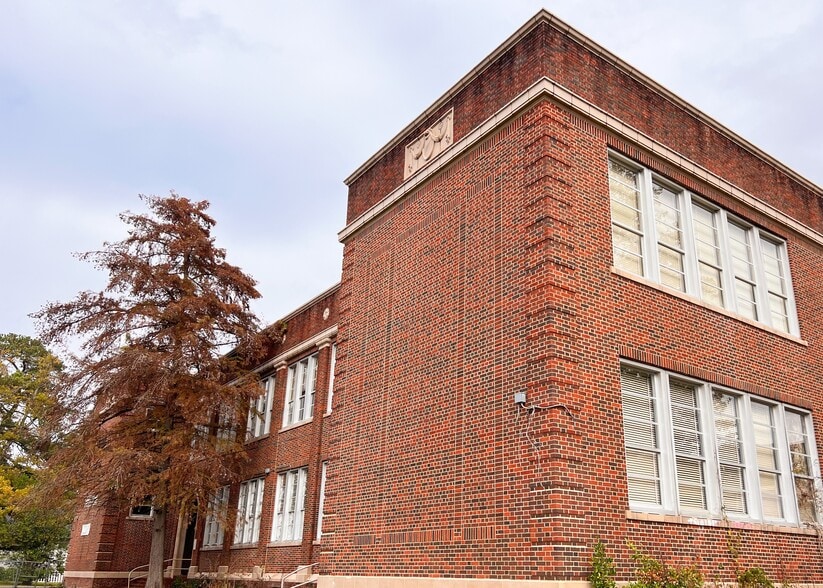 401 n kerley ave, Oil City, LA for sale - Building Photo - Image 2 of 6