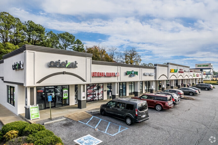 562 Goodman Rd E, Southaven, MS for lease - Building Photo - Image 1 of 5