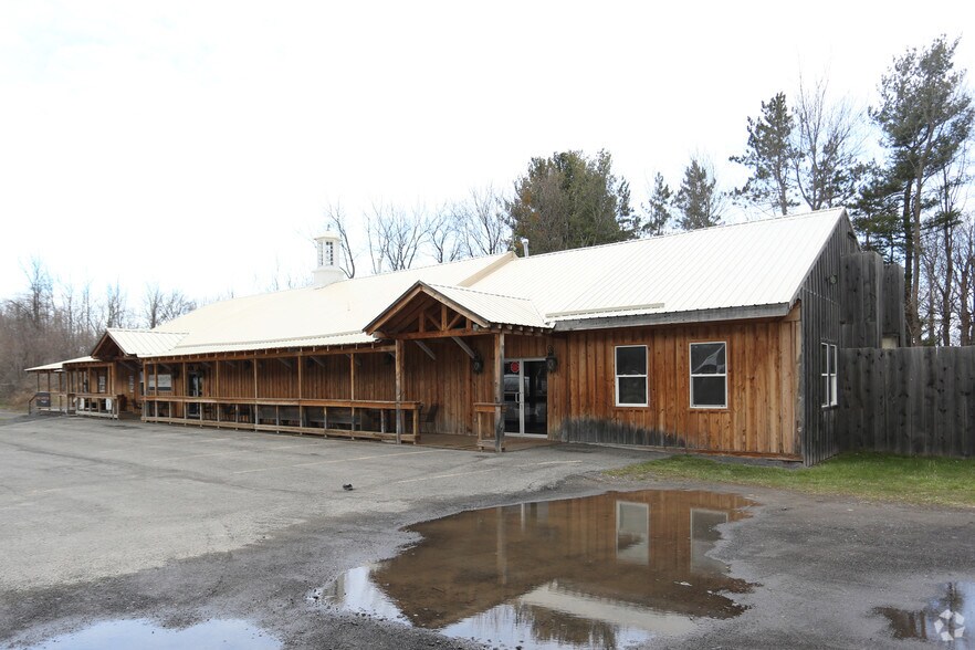 52 Railroad Ave, Hamlin, NY for sale - Primary Photo - Image 1 of 1