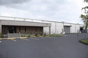 JYP/Silver Star - Orl Warehouse with Yard - Warehouse