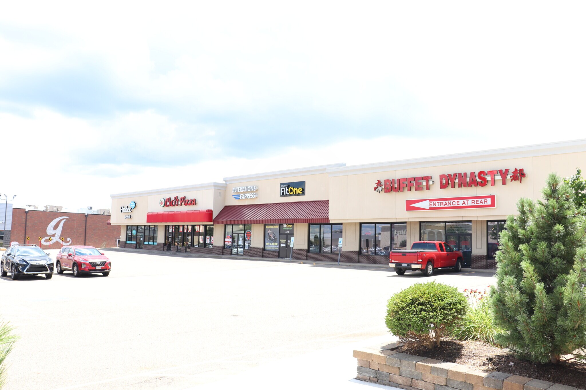 4450 Belden Village St NW, Canton, OH 44718 The Glass Tower