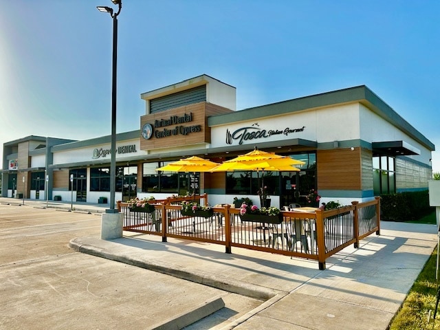 17823 Longenbaugh Dr, Cypress, TX for lease - Building Photo - Image 2 of 15