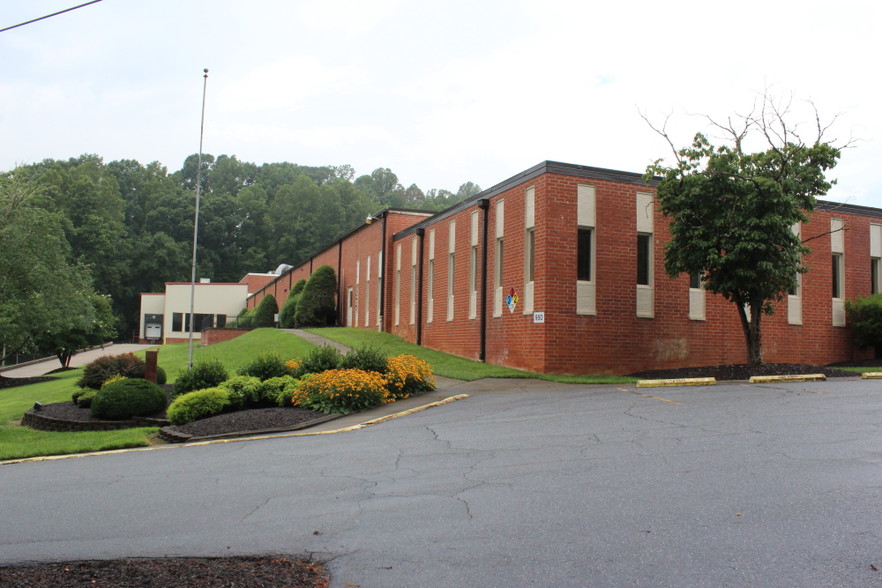 950 German St NW, Lenoir, NC for sale - Primary Photo - Image 1 of 1