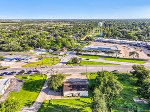 5001 Broadway St, Pearland, TX for lease Interior Photo- Image 2 of 54