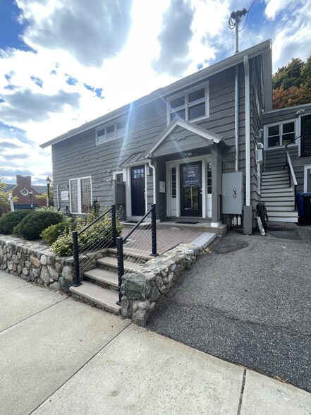 19 Alexander Ave, Belmont, MA for lease - Building Photo - Image 2 of 2