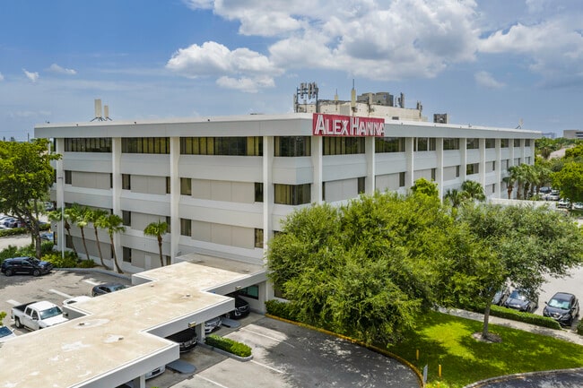 More details for 8700 W Flagler St, Miami, FL - Office, Retail for Lease