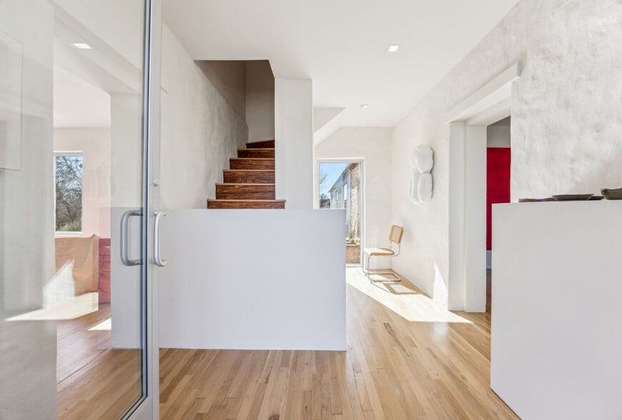 1037 Ranch 962 W rd, Round Mountain, TX for sale - Interior Photo - Image 1 of 40