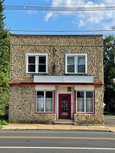 6 E Camden Ave, Moorestown, NJ, 08057 portfolio of 2 properties for sale on LoopNet.com Building Photo- Image 1 of 17