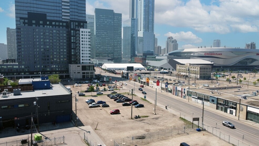 10567 101st St NW, Edmonton, AB for sale - Aerial - Image 2 of 2