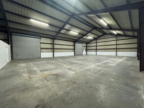 8420 Epicenter Blvd, Lakeland, FL for lease Interior Photo- Image 1 of 2