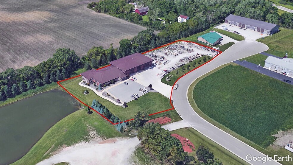 4330 Conifer Ct, Union Grove, WI for sale - Building Photo - Image 1 of 1