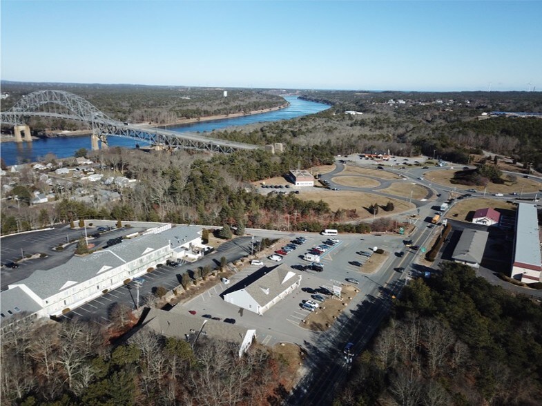 105 Trowbridge Rd, Bourne, MA 02532 Retail for Sale