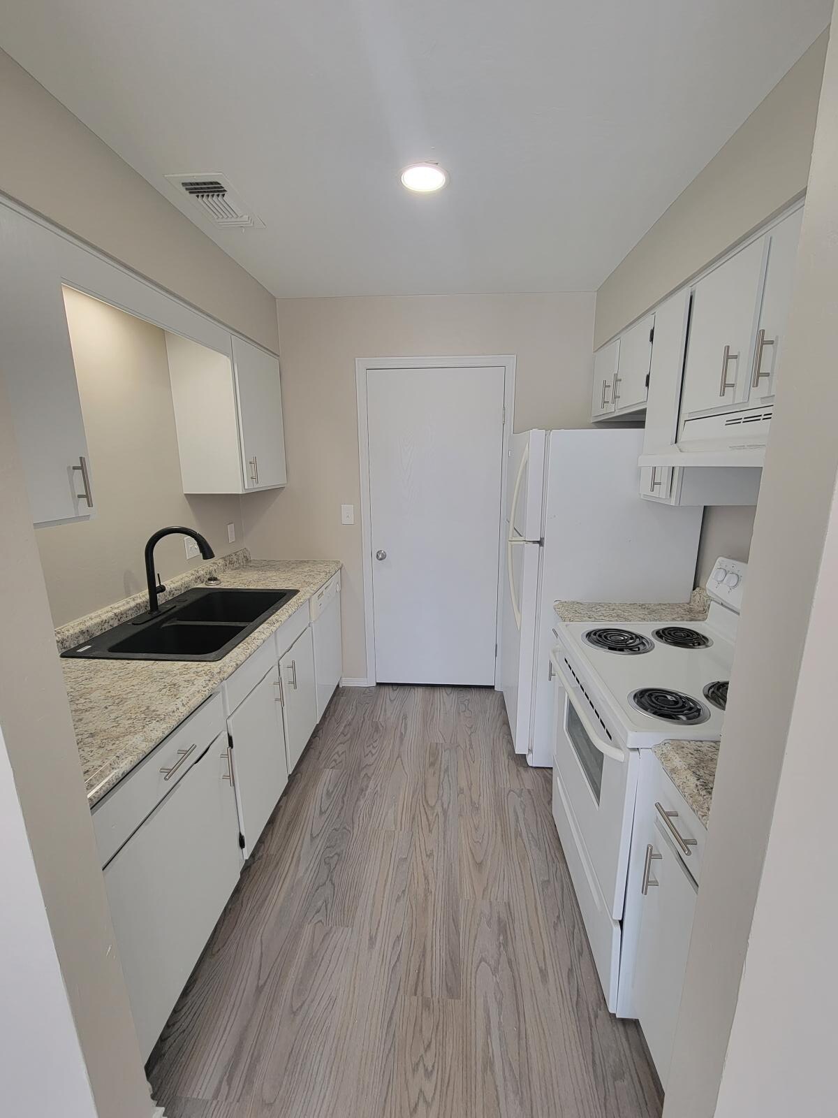 2600 N Hobart St, Pampa, TX 79065 Multifamily for Sale