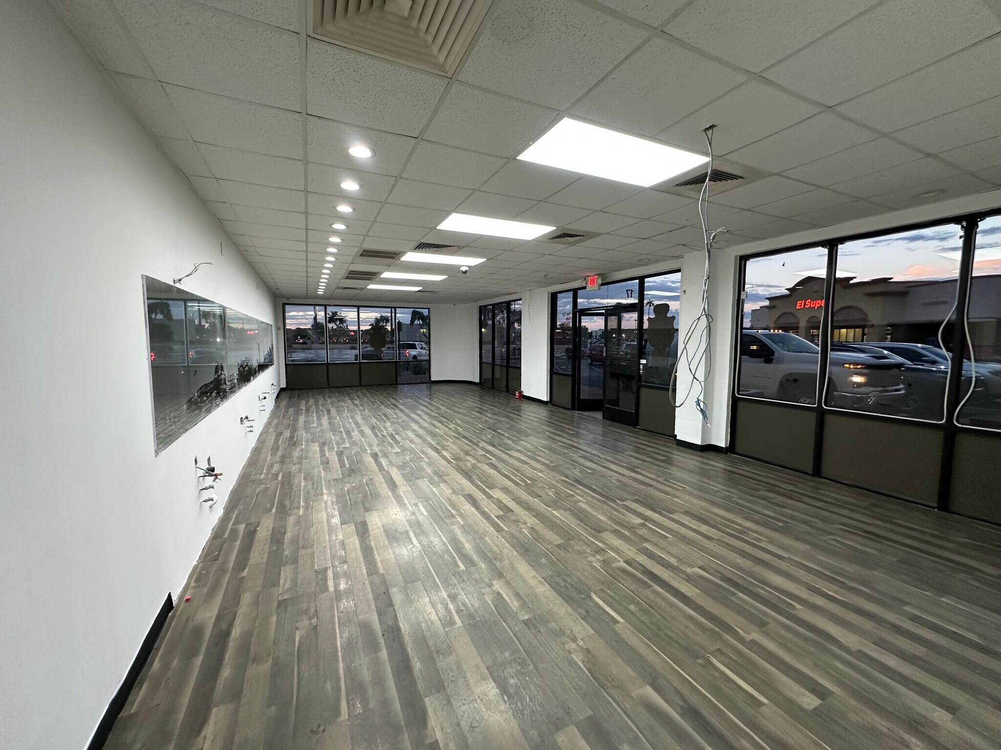 1245-1255 E Southern Ave, Mesa, AZ for lease Interior Photo- Image 1 of 4