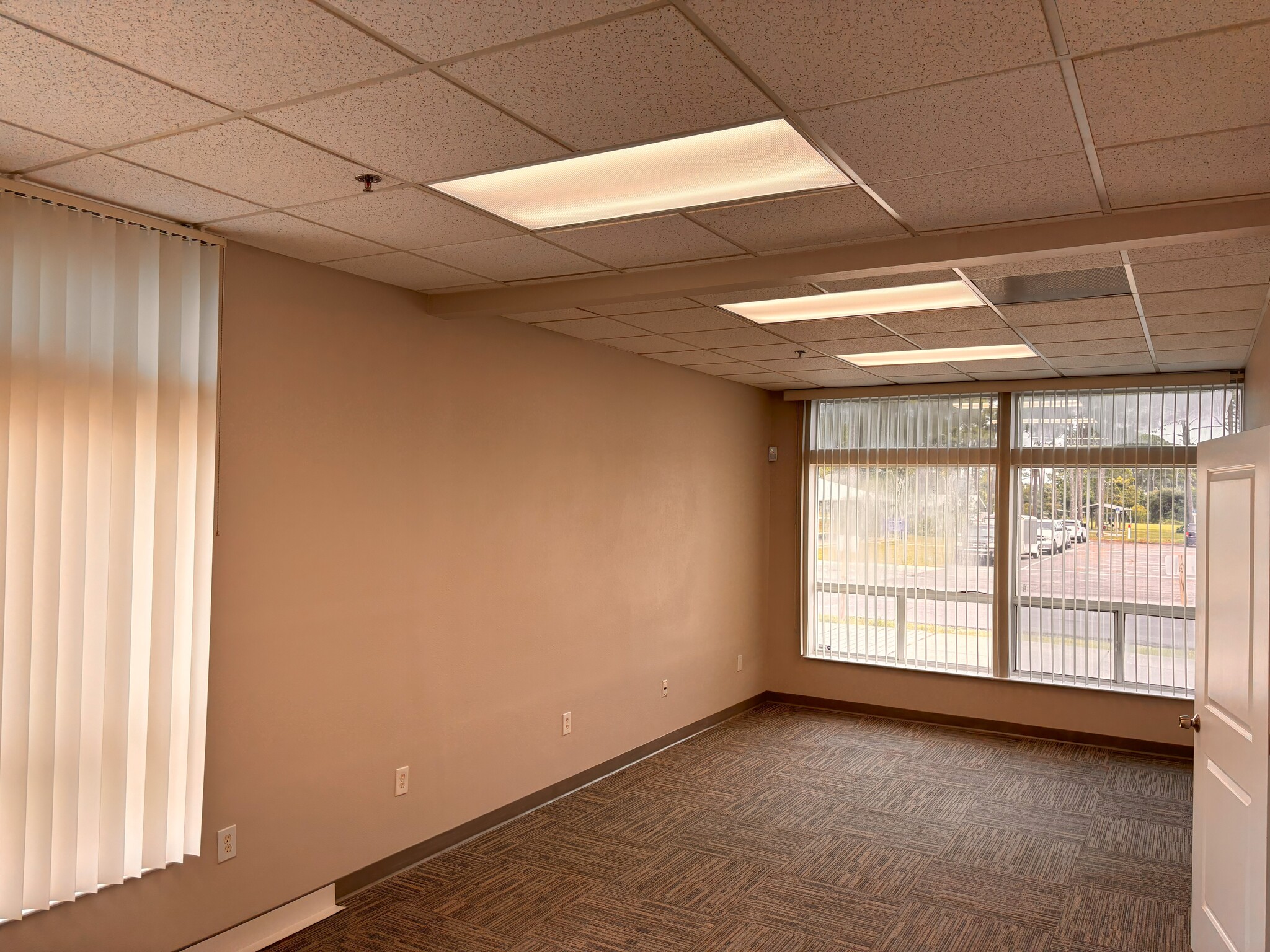 348 Miracle Strip Pky, Fort Walton Beach, FL for lease Building Photo- Image 1 of 9