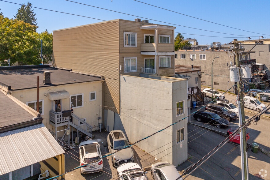 3155-3159 Kingsway, Vancouver, BC for sale - Building Photo - Image 2 of 3