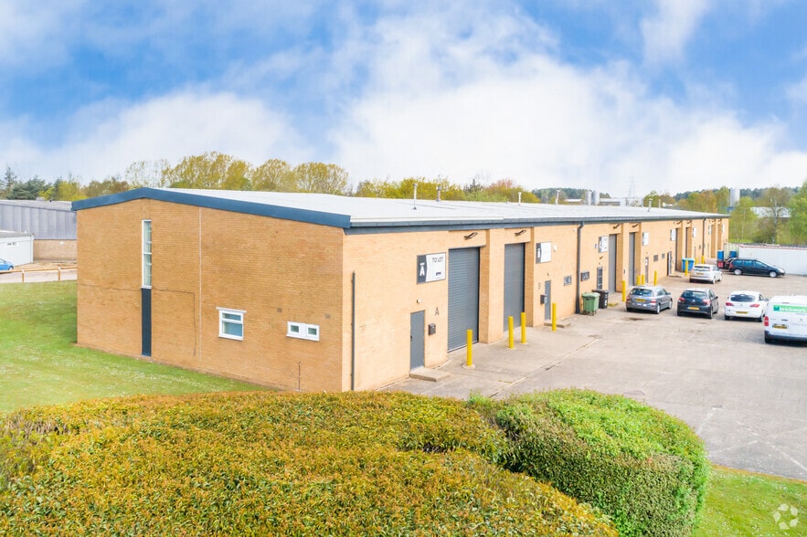 Brunel Rd, Corby for sale - Primary Photo - Image 1 of 1