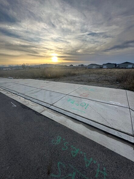 10059-10197 N Altas Rd, Hayden, ID for sale - Building Photo - Image 2 of 5
